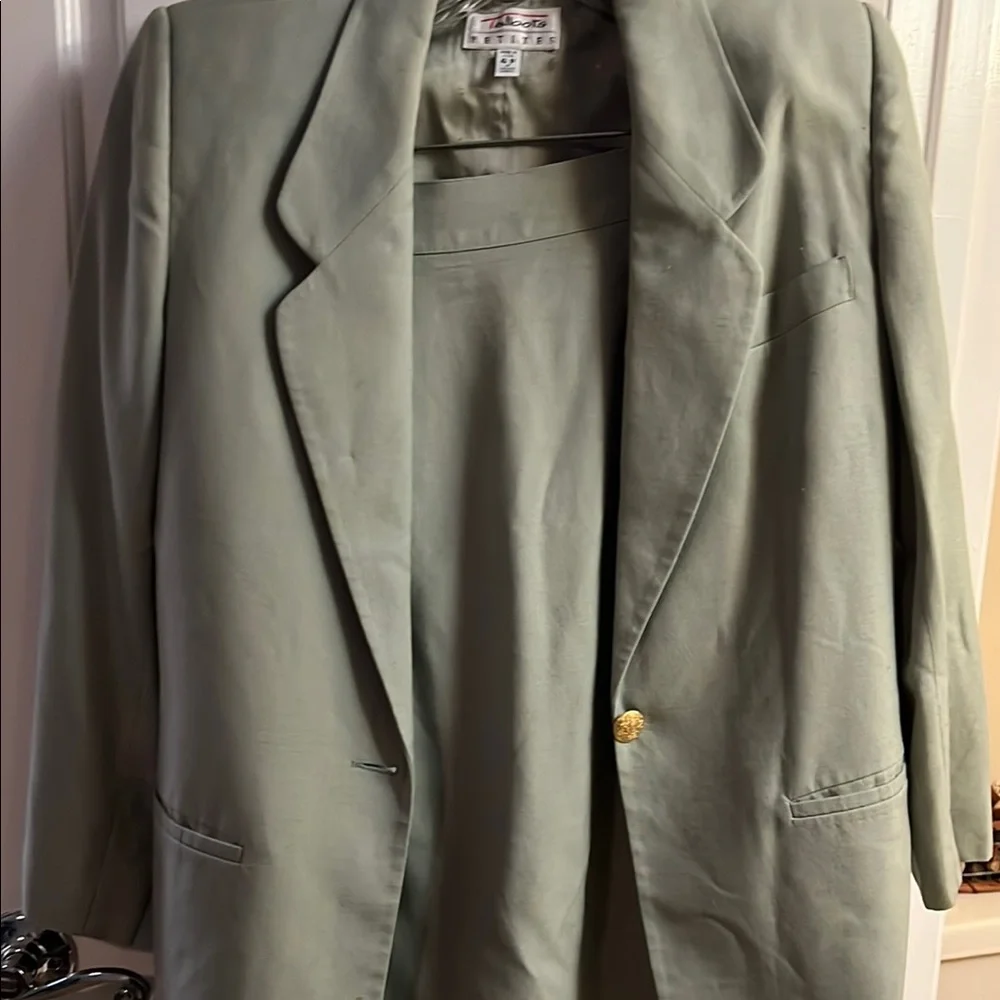 Vintage Talbots Classic Seafoam Green Blazer and Skirt - Picture 2 of 4